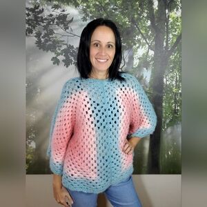 RIL GRANNY STITCH SWEATER CROCHET SIZE MEDIUM/LARGE